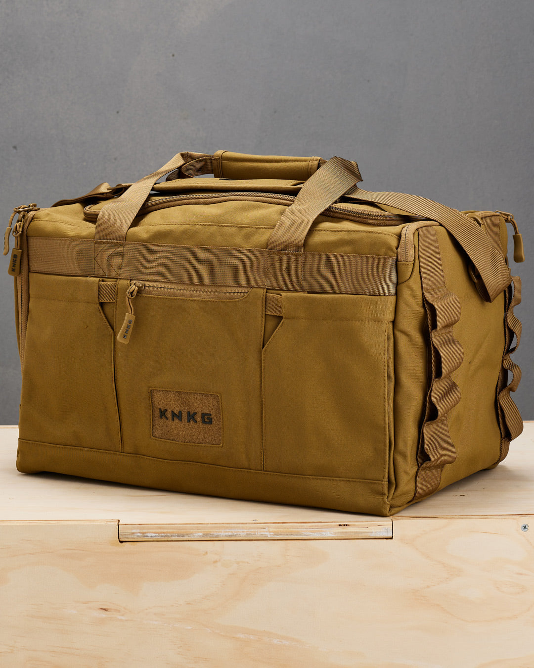 CORE Duffel Gym Bag - Weightlifting Belt Storage | KNKG
