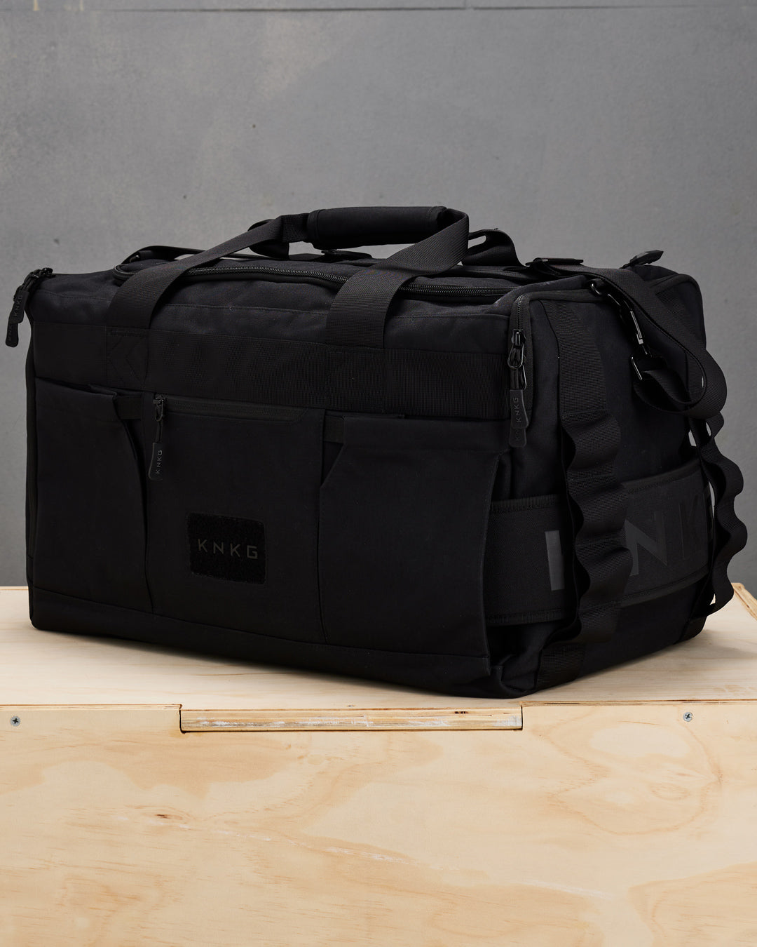 CORE Duffel - Large Gym Bag with Organization | KNKG