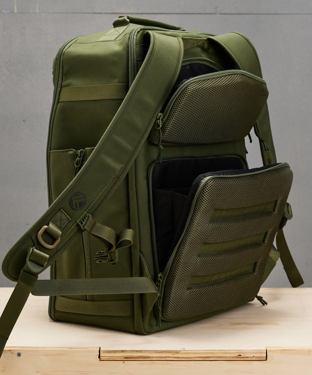 CONQUER Backpack - The Most Organized Gym Bag | KNKG