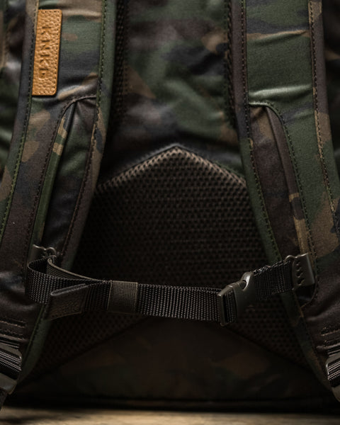 CORE Backpack Waxed Canvas Medium 25L