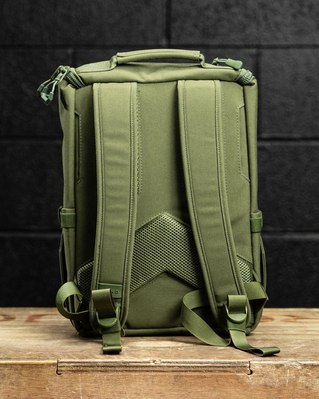 CORE Mini Backpack - Gym Bag with Belt Sleeve | KNKG
