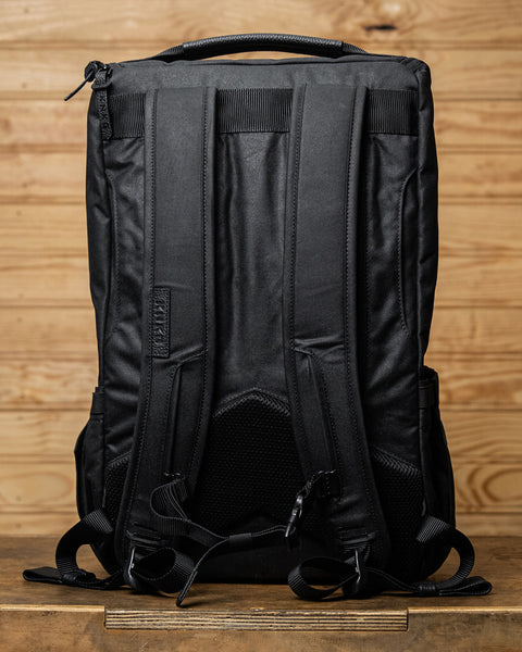 KNKG CORE Backpack Waxed Canvas Medium 25L Black
