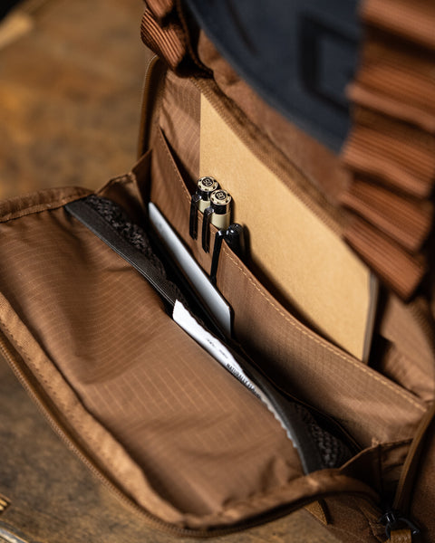 CORE Backpack Waxed Canvas Medium 25L