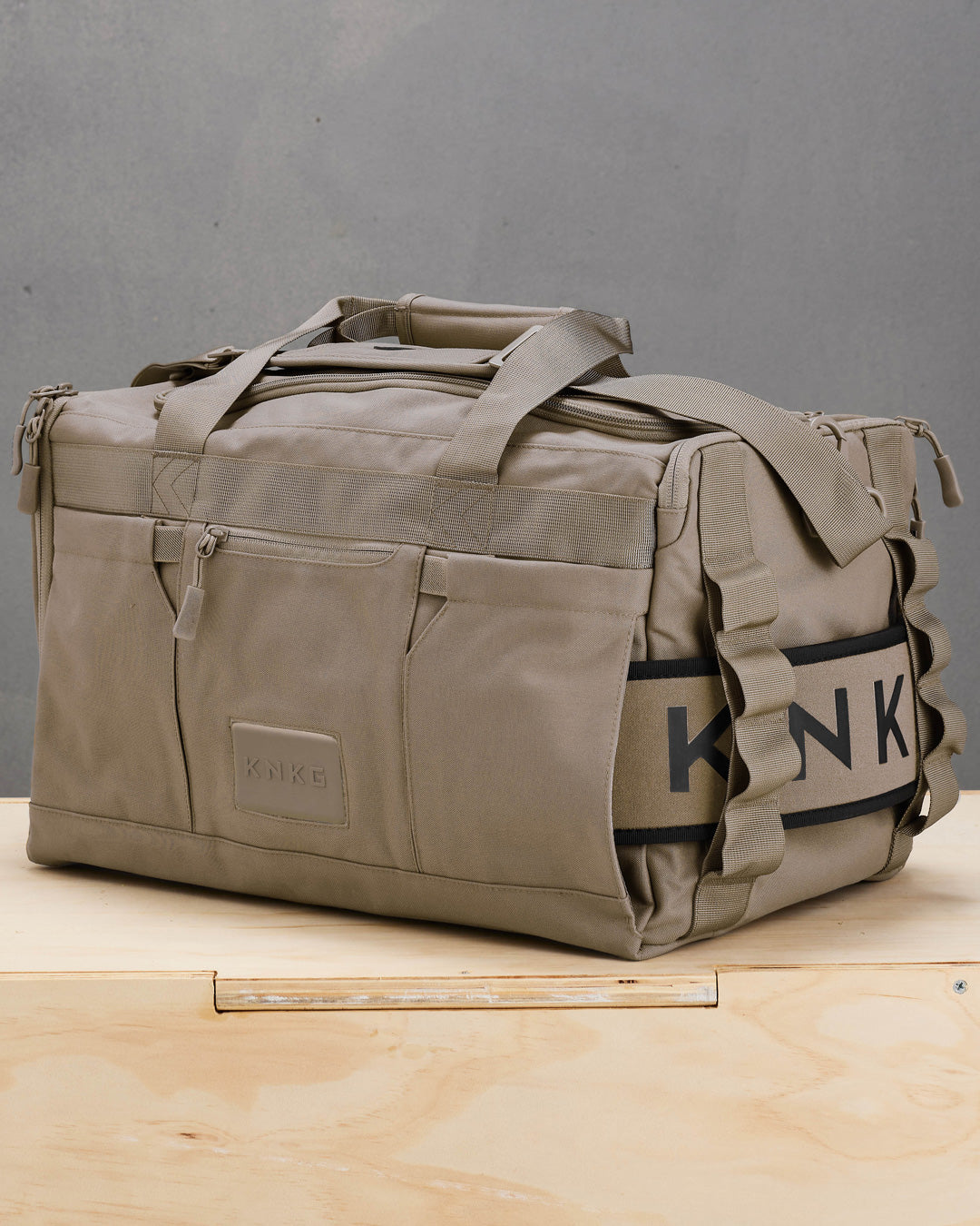 1 Gym Bag for Weightlifting - CORE Duffel | KNKG