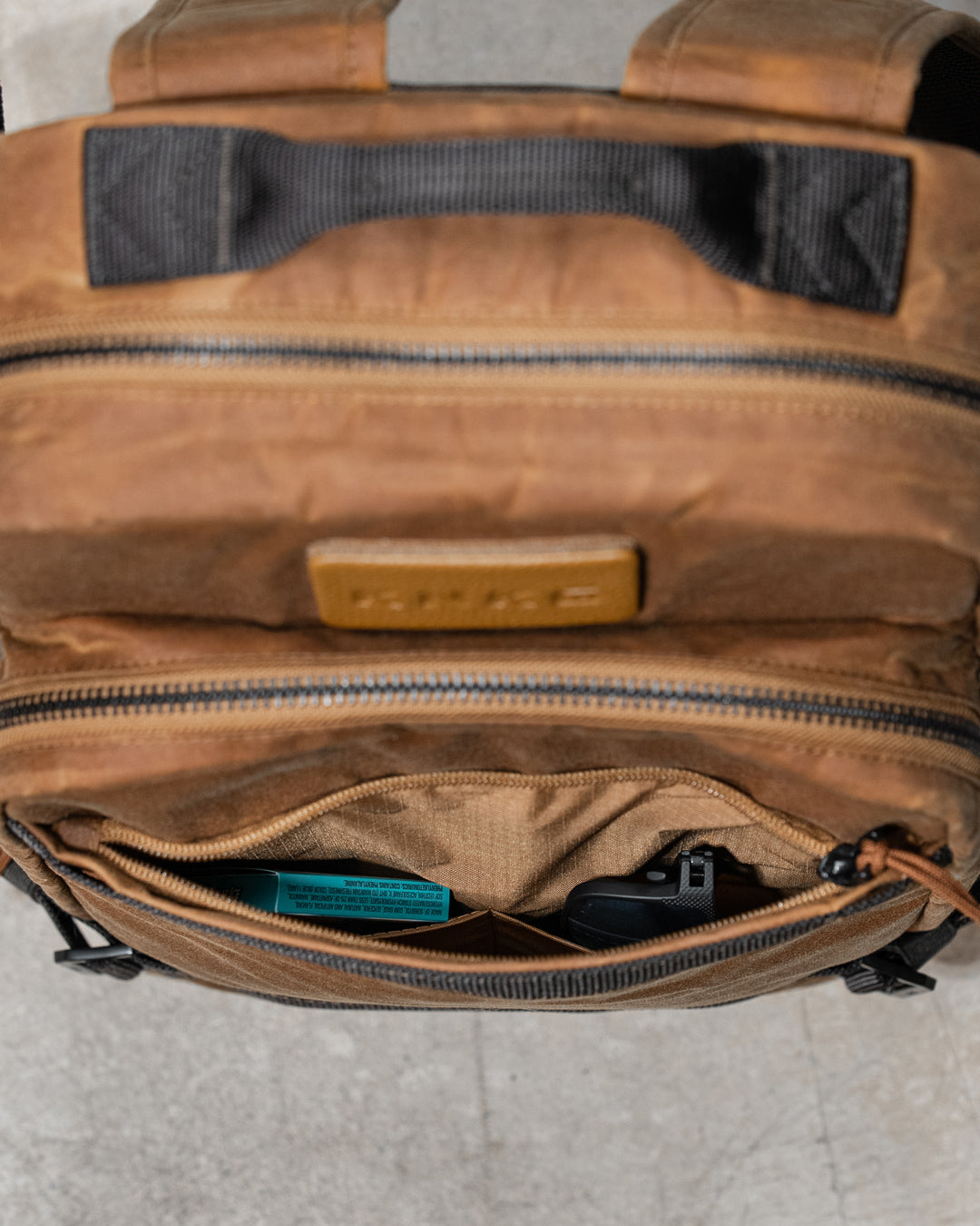 バッグ A4okok Waxed Canvas EDC Backpack - SHIFT 27L Backpack – KNKG